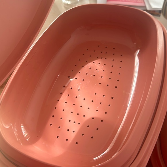 Tupperware Other - Retro 1980s 1990s Mauve Tupperware steamer colindar tray